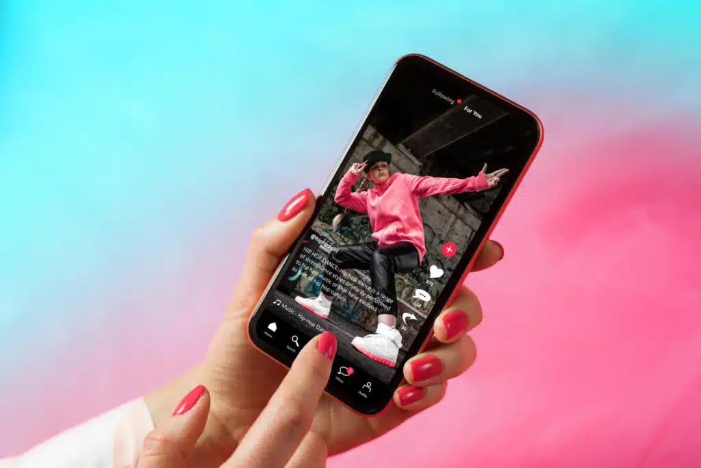 How to Get More Views on Instagram Reels – 7 Amazing Methods